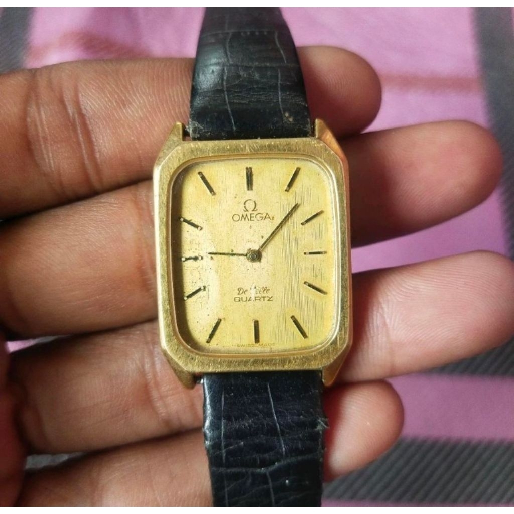 tank omega de ville gold plated eta quartz