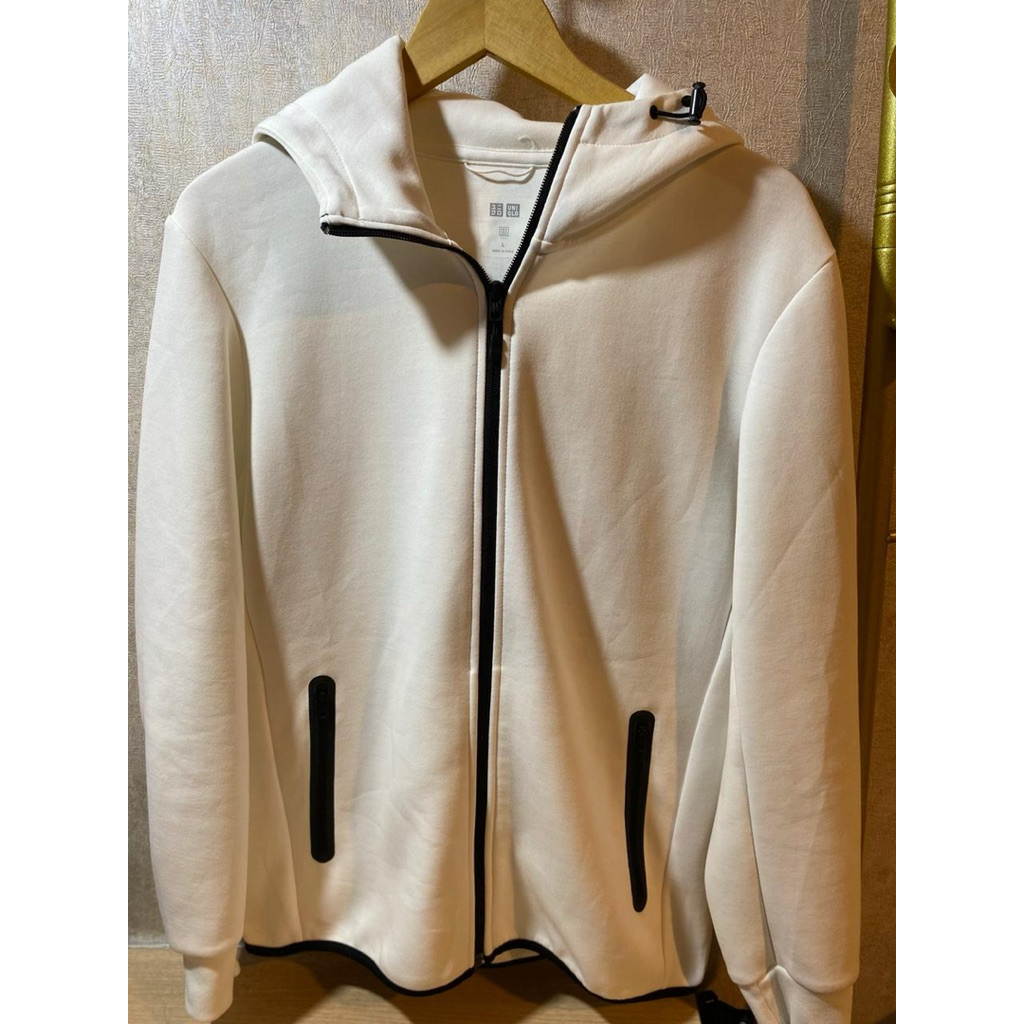 Jaket Pria Uniqlo Putih Men’s White Jacket Bagus Murah