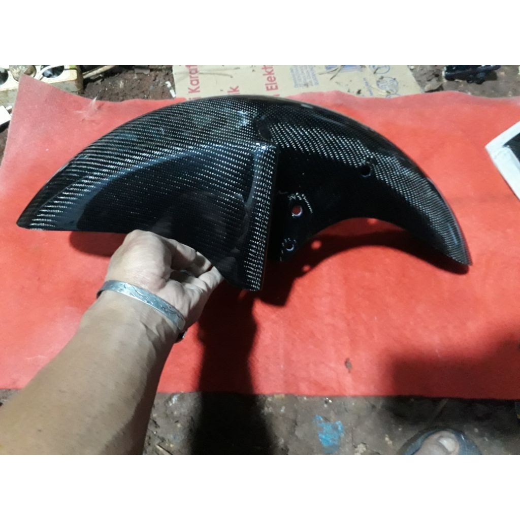 Spakbor depan ninja r carbon kevlar