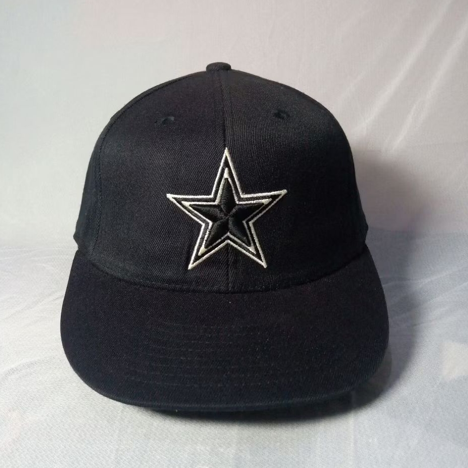 Topi Dallas Cowboys Football Team Fitted NFL x Reebok