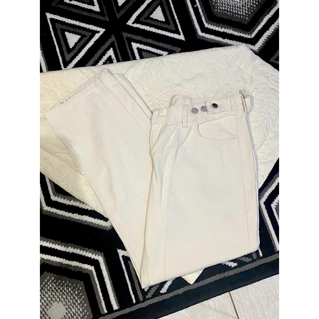[BARU] jeans broken white