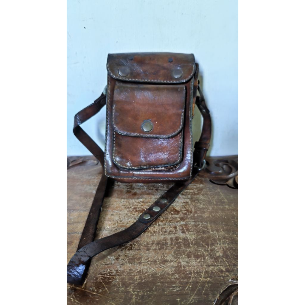 Tas Kulit Antik Jadul