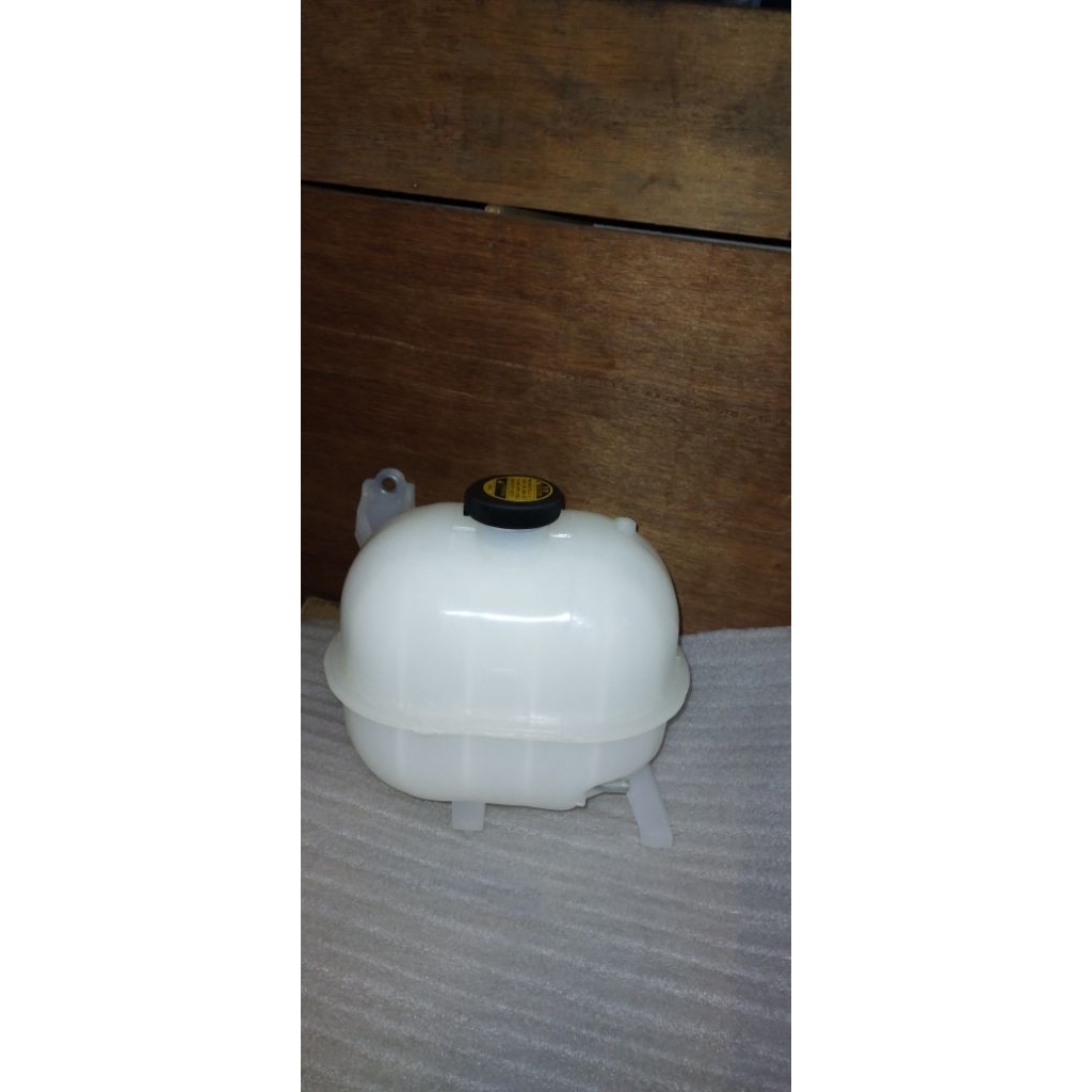 tabung air radiator hiace commuter