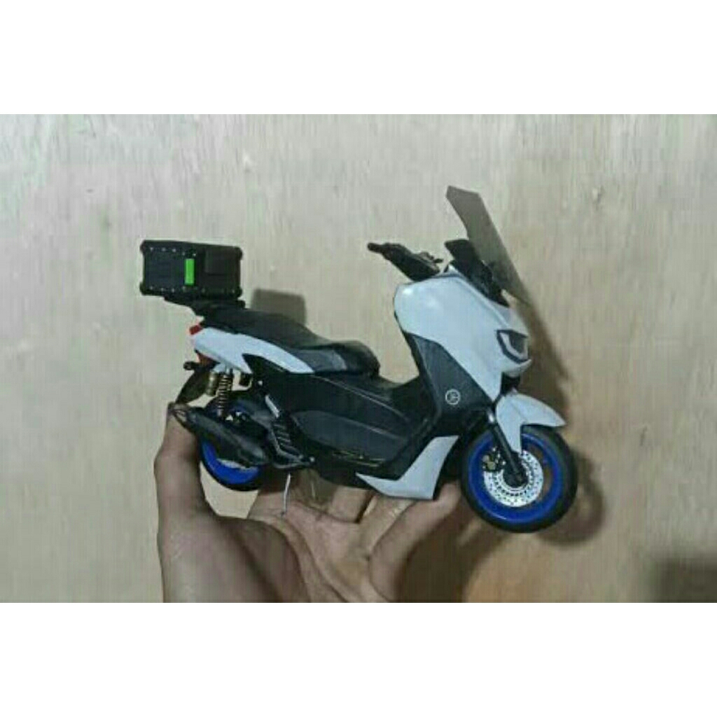 MINIATUR NMAX