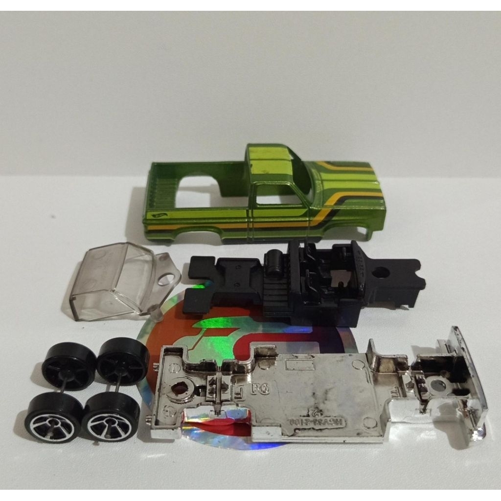 Hot Wheels 83 Chevy Silverado Factory Unspoon Unrivet (HTF) - Hotwheels