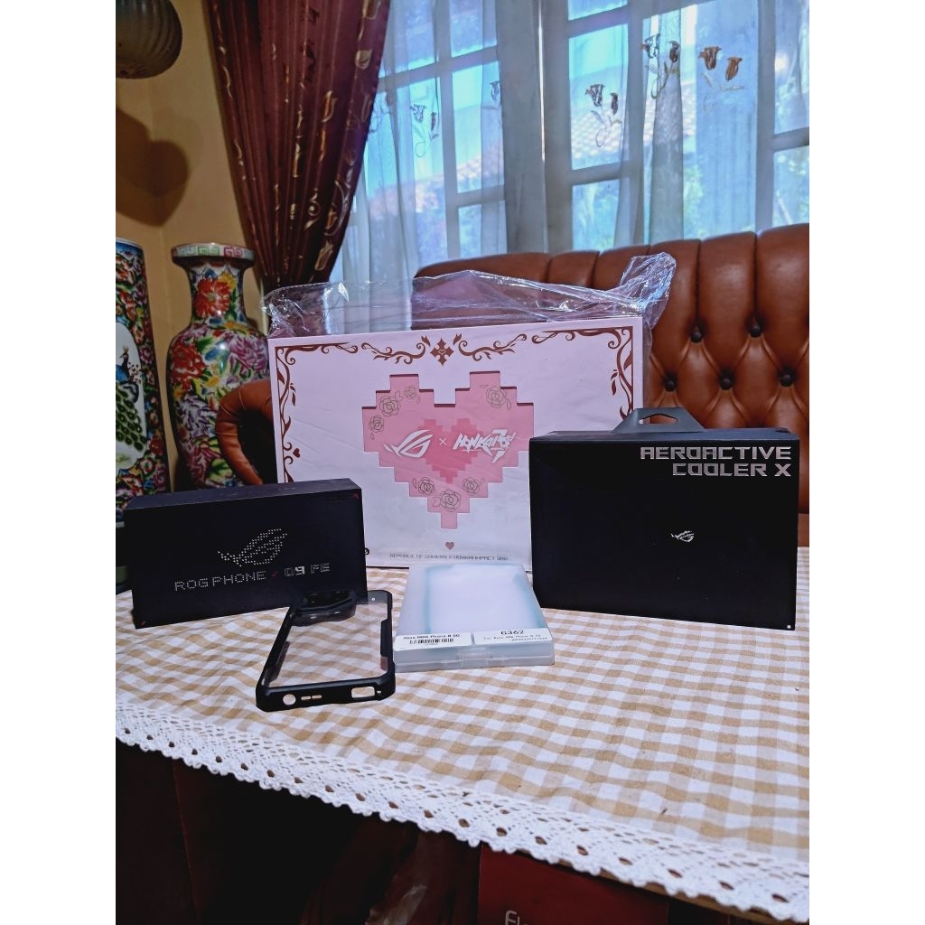 ROG PHONE 9FE 12/512 (SECOND) BONUS AEROACTIVE COOLER + giftbox honkai 