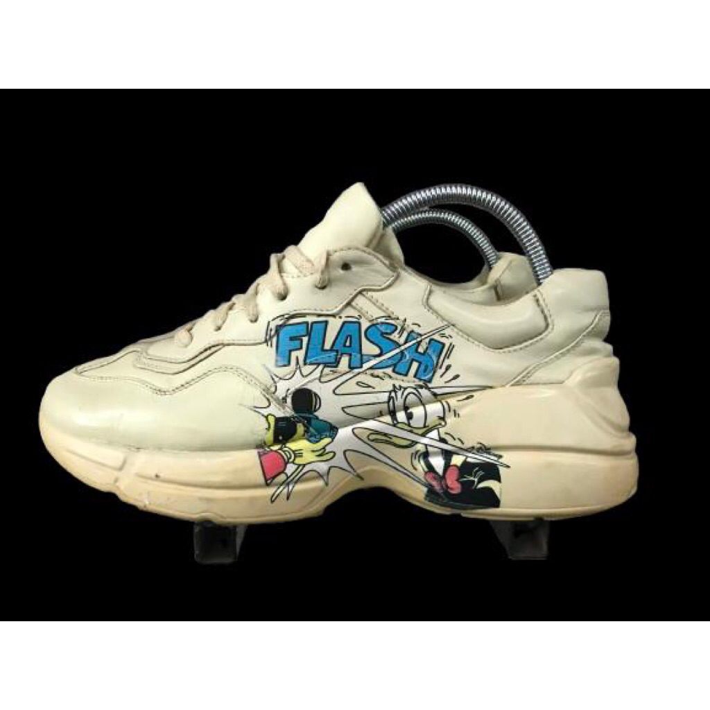 SEPATU GUCCI x Disney