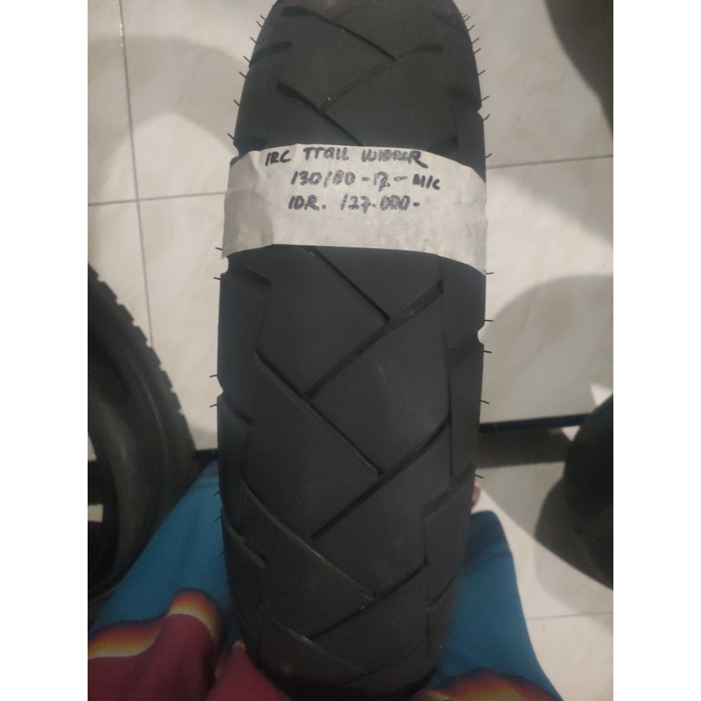 ban tubles 130/80-17