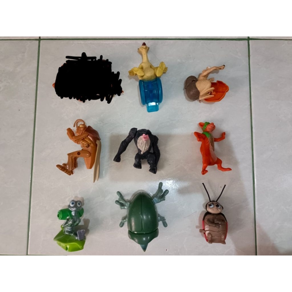 Paket Mainan / Figure Ice Age & Bug's Life McD McDonald