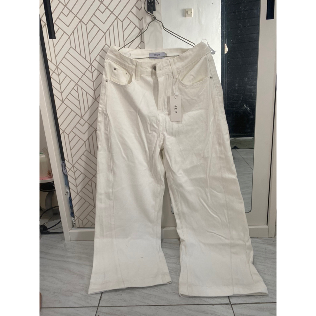 Preloved Her Official - DALTON JEANS / Barrel White Jeans