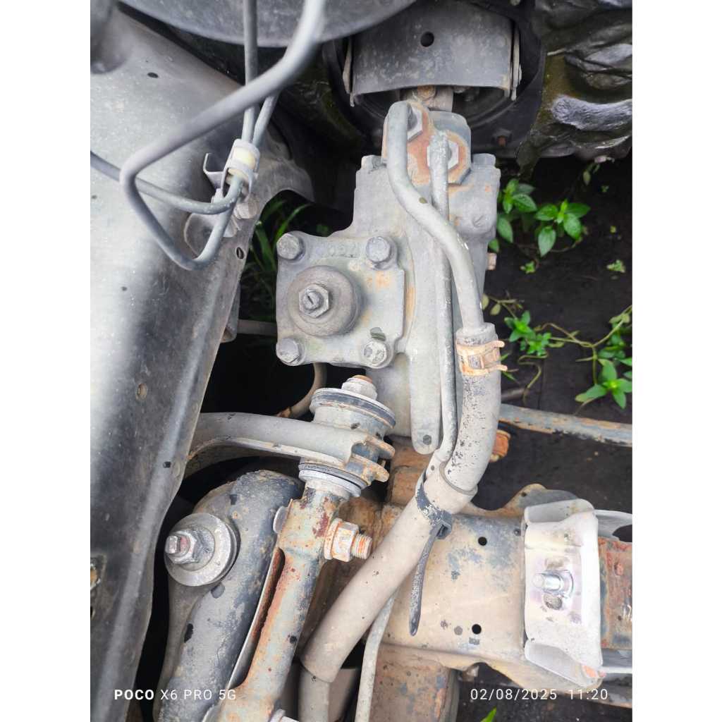 Bonggol Power Steering L200 Strada Original