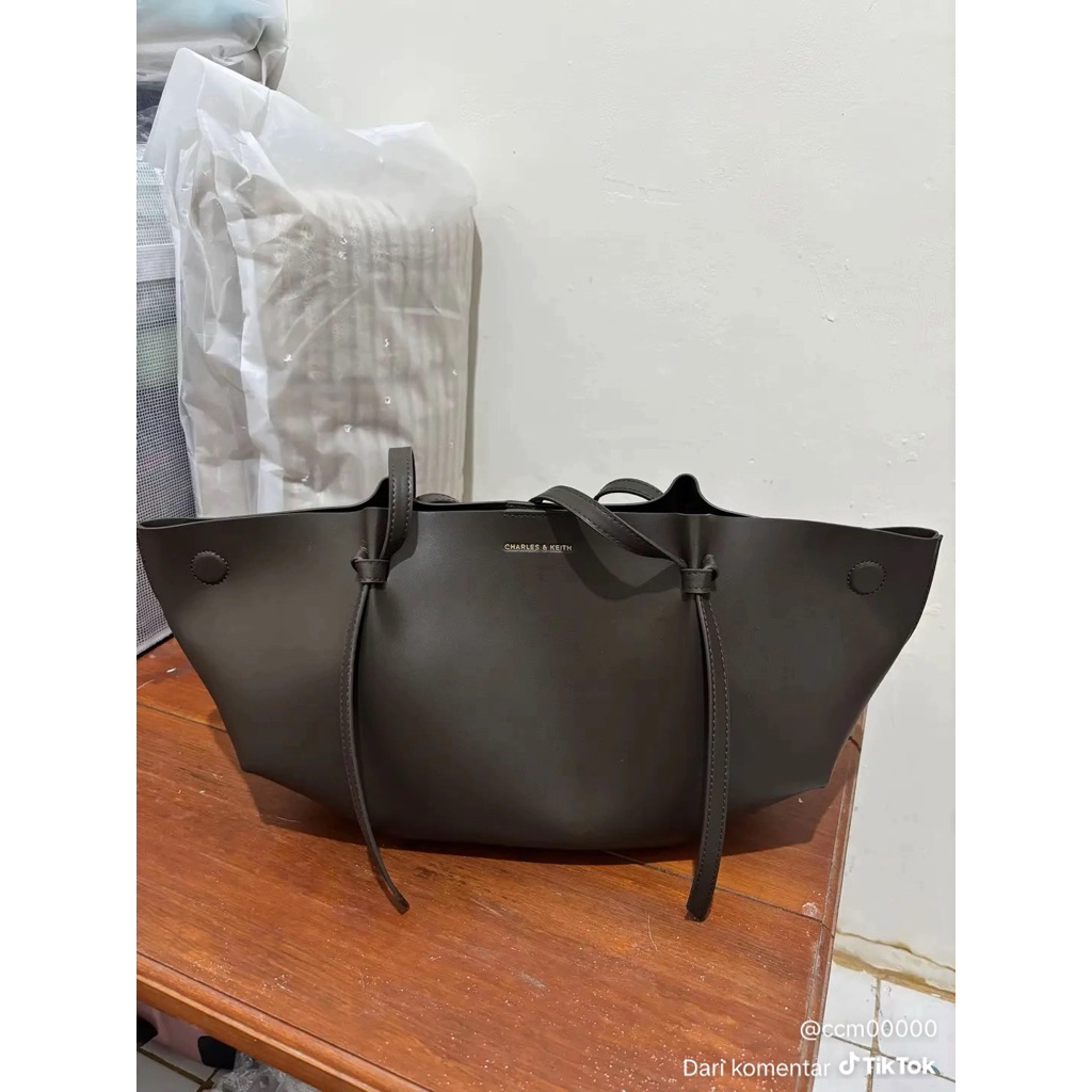 calla bag ck preloved