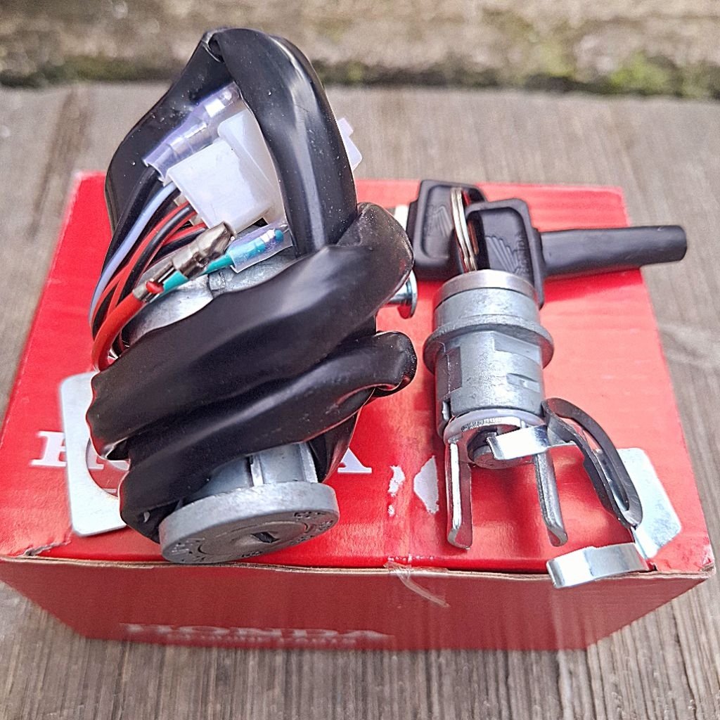Kunci Kontak Set Honda Grand, Astrea, Legenda ORI GN5