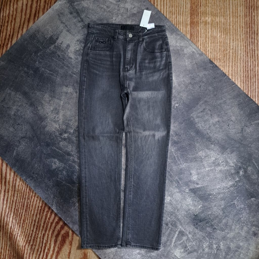 1884 Celana jeans plac