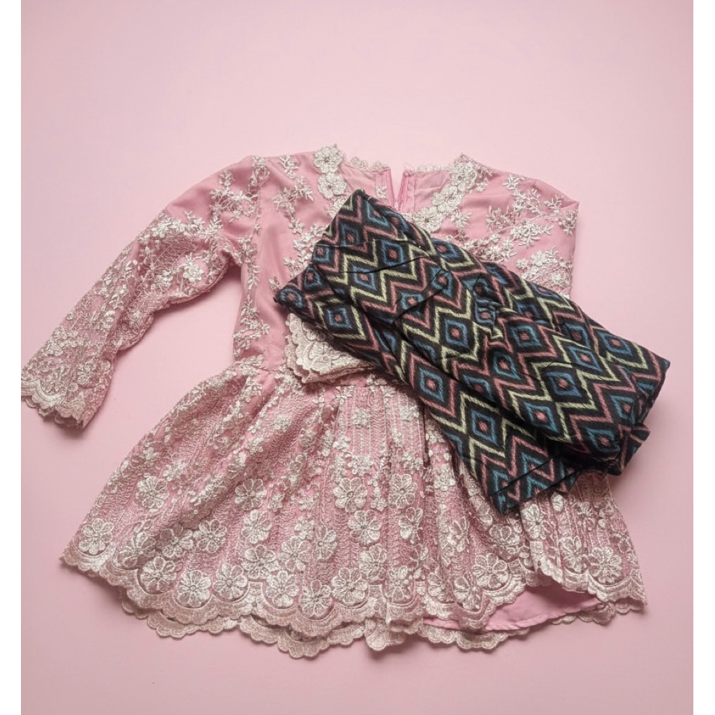 Preloved kebaya pink