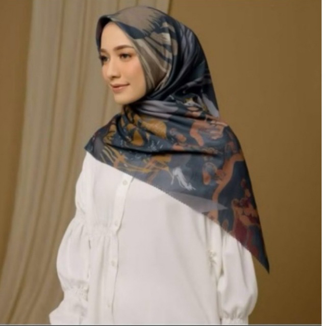 Preloved puru kambera scarf