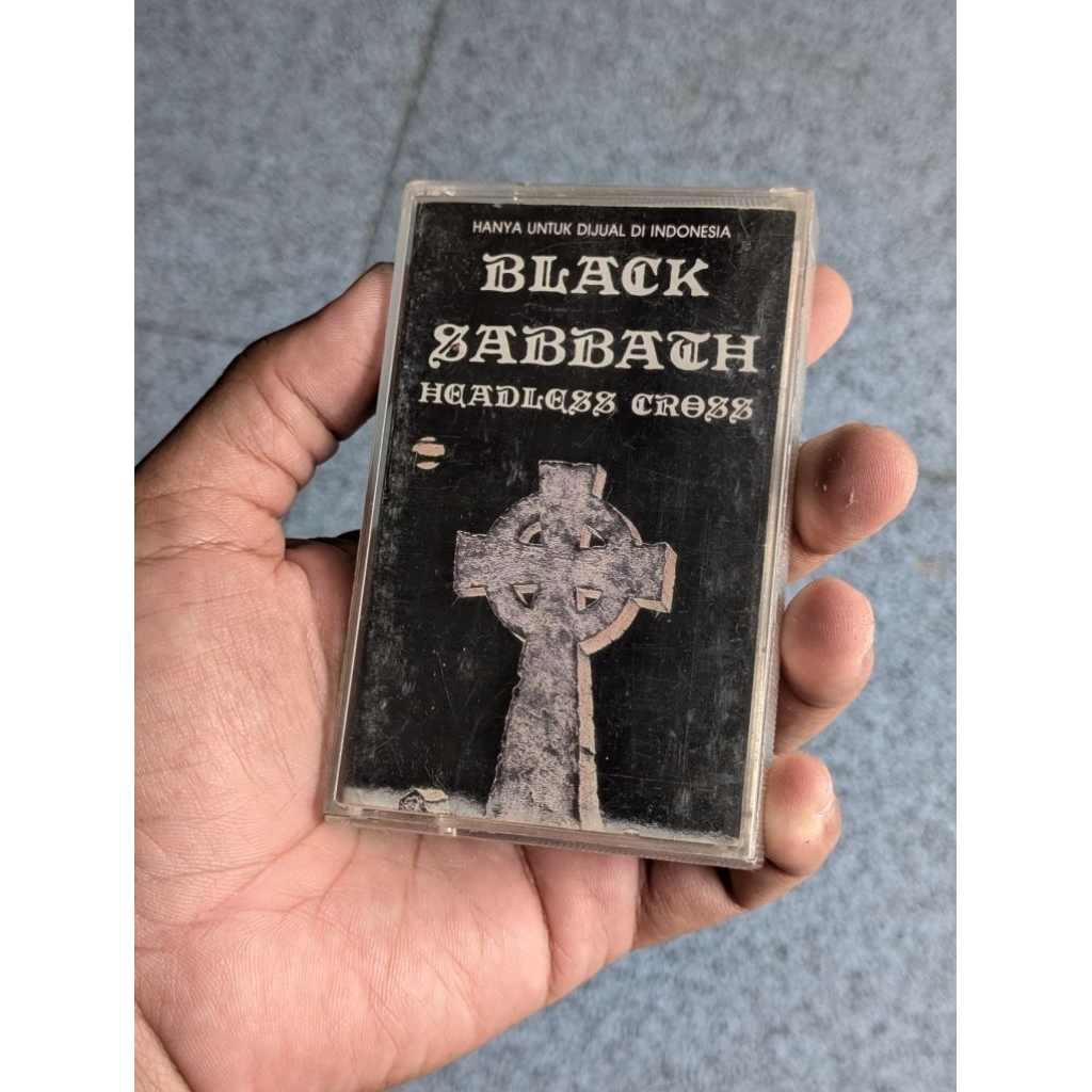 Kaset pita Black Sabbath album Headless Cross