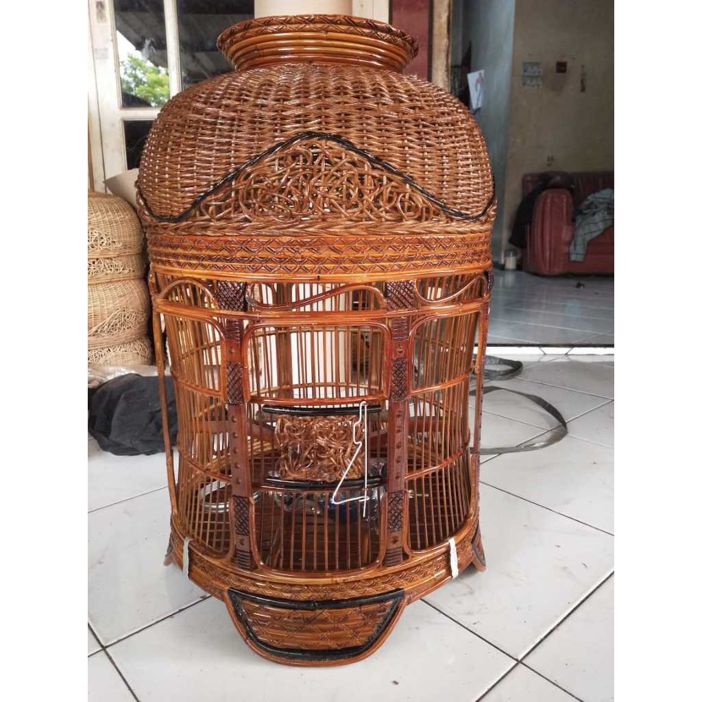 Sangkar Perkutut Mataram Soko Metu Kombinasi Anyaman Rotan Motif Semi Kruwel