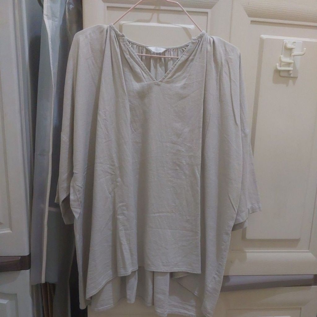 Preloved Atasan Wanita Jumbo American Holic Coklat Muda