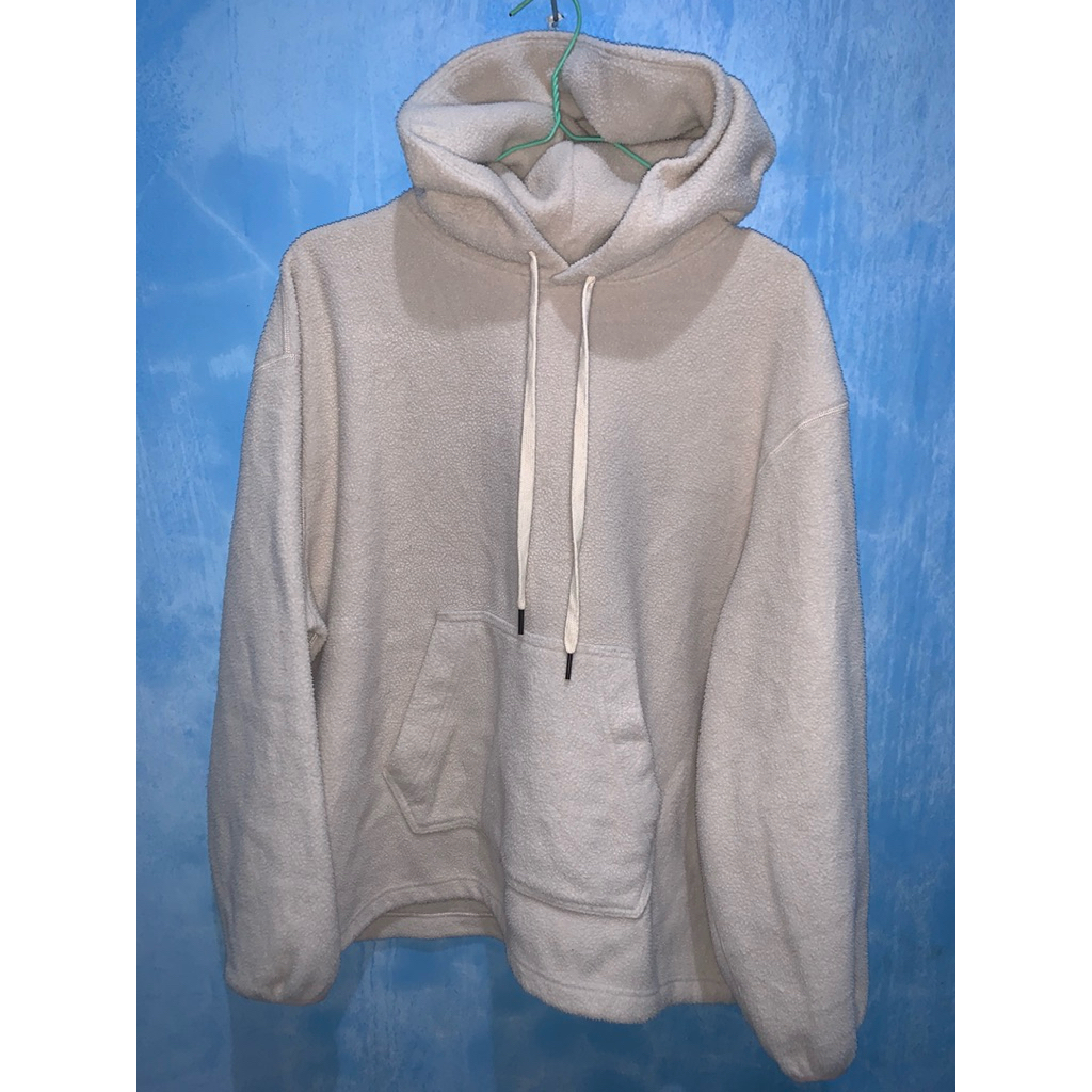 Preloved pl hoodie sweater jacket kutub bulu broken white bekas