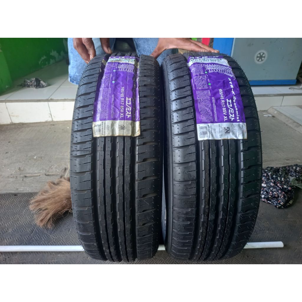 Ban mobil copotan (second baru) Economist ATR-K ukuran 165/45/ R17 satu set (2 ban)