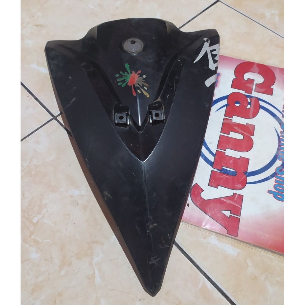Tameng yamaha Xeon karbu original bekas