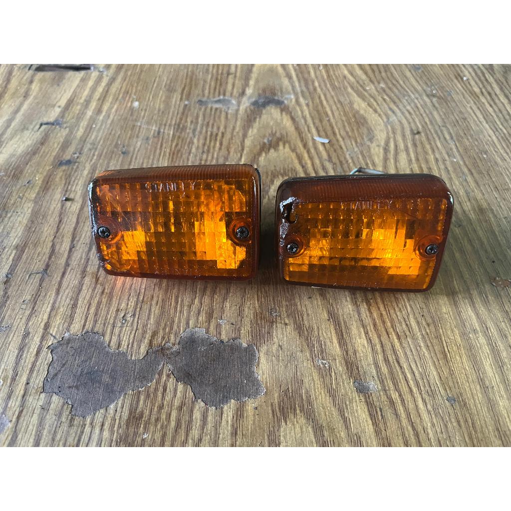 Lampu Sein Depan Honda Supercup C700 C800 Original / 2222