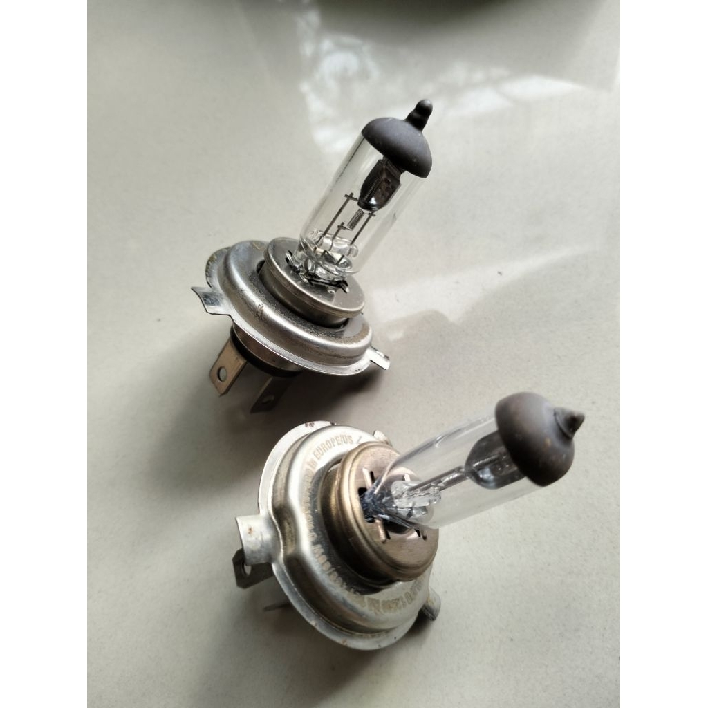 Bohlam Lampu Halogen H4 Osram Mobil Motor