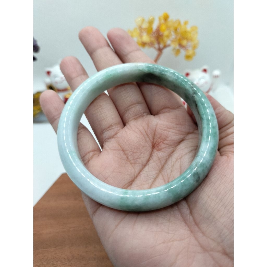 Bangle Giok Burma (Jadeite jade)