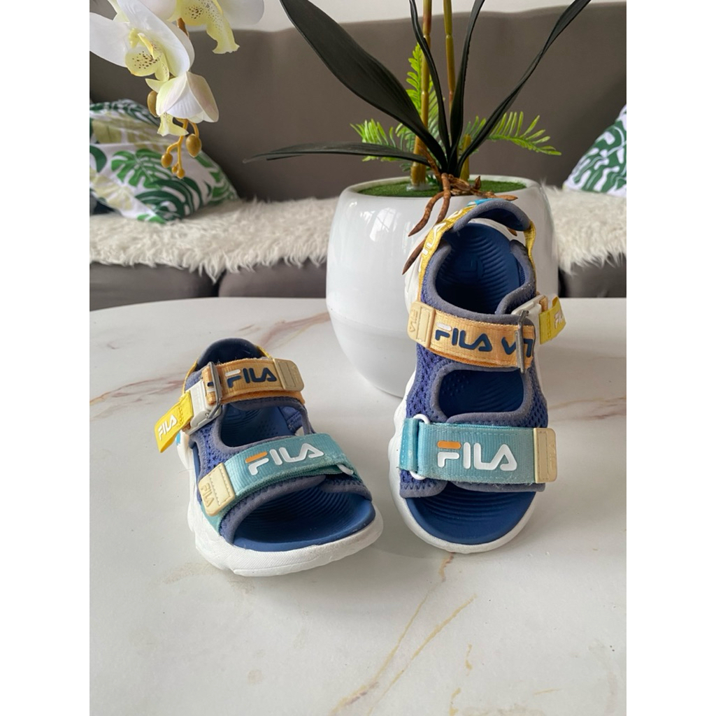 prelove sandal anak fila pengait magnet (size 28)