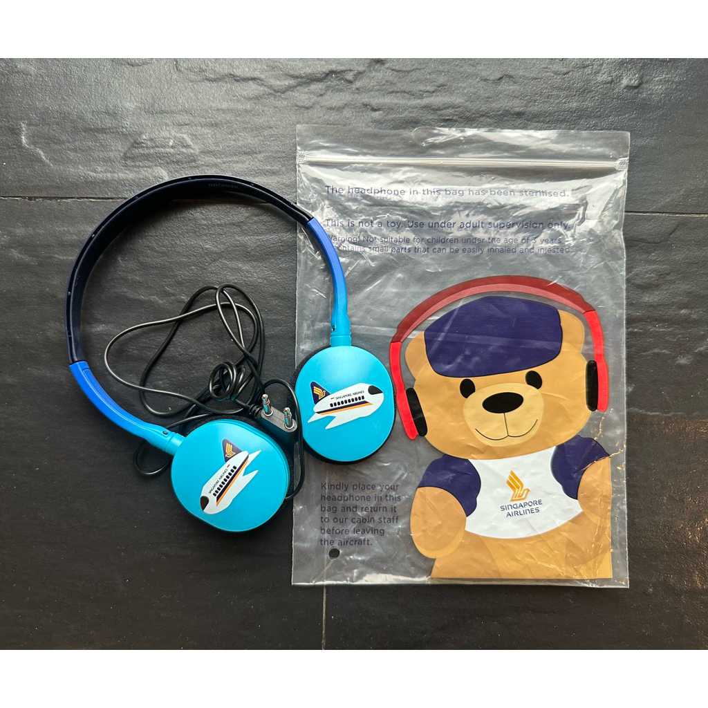 singapore airlines kids merchandise headphone