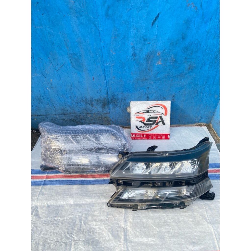 Headlamp Lampu Depan Avanza Xenia 2019-2020 original