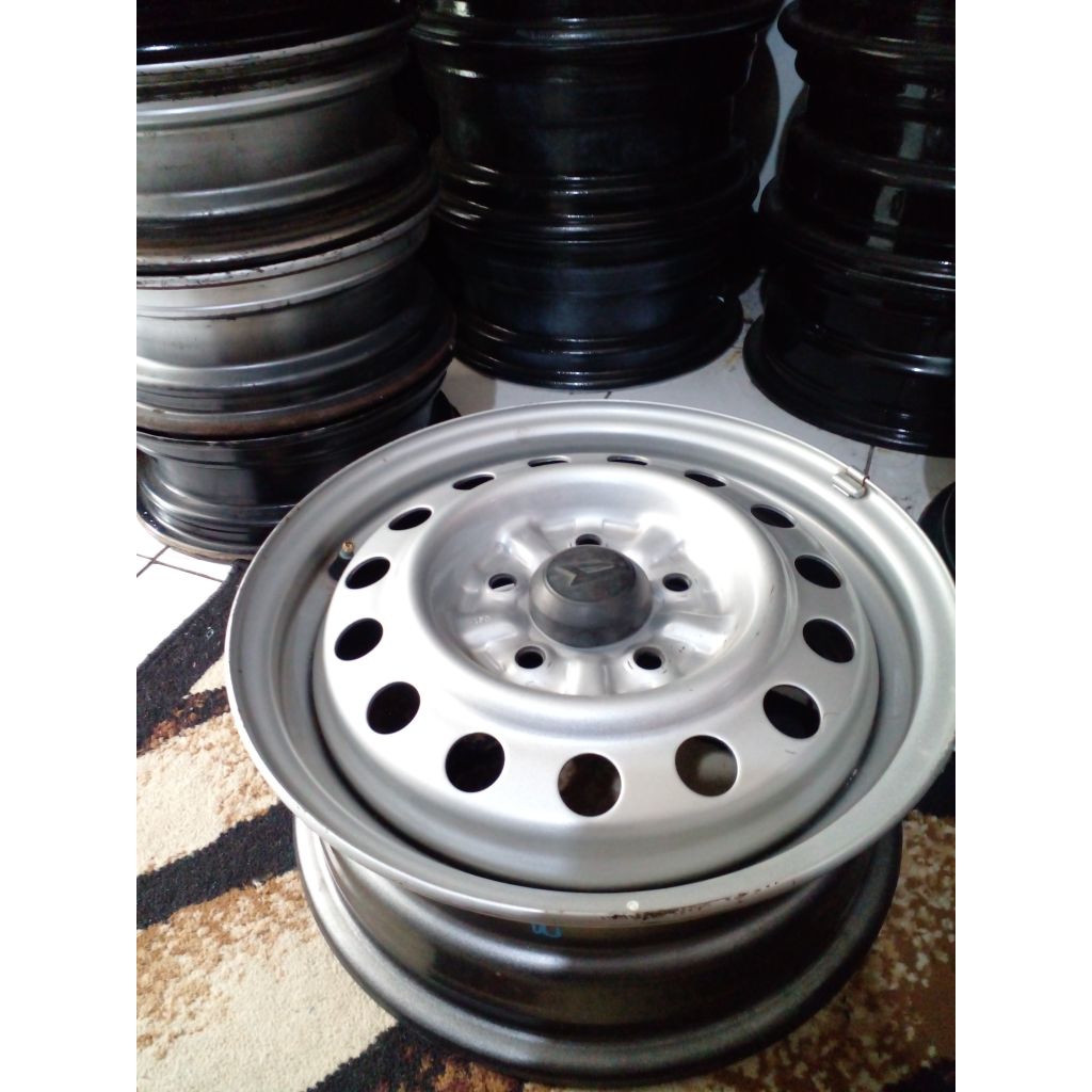 velg kaleng r15 pcd 5x114 luxio grandmax innova