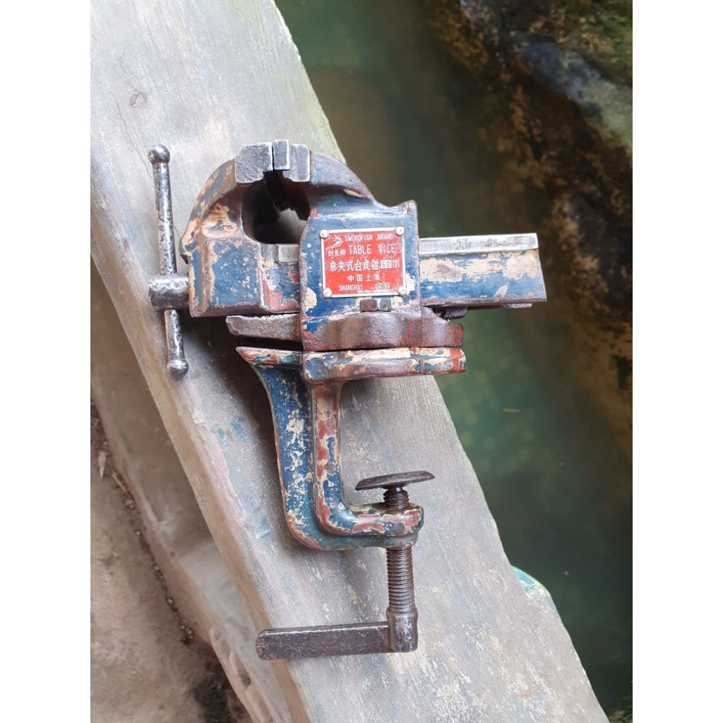 Ragum Meja/Tanggem/Alat Penjepit Lawas