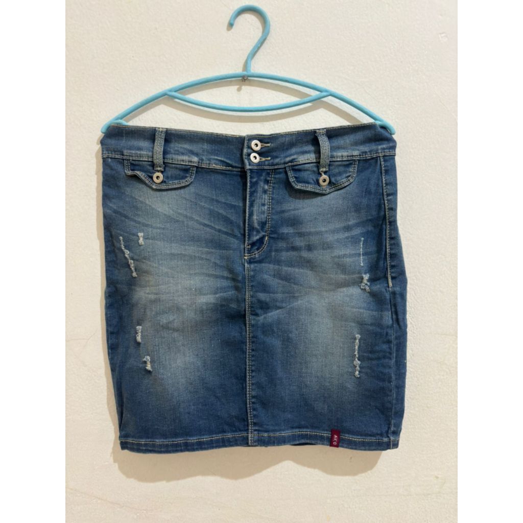 Preloved rok jeans second like new / preloved rok span jeans second / preloved ako jeans cewek like 