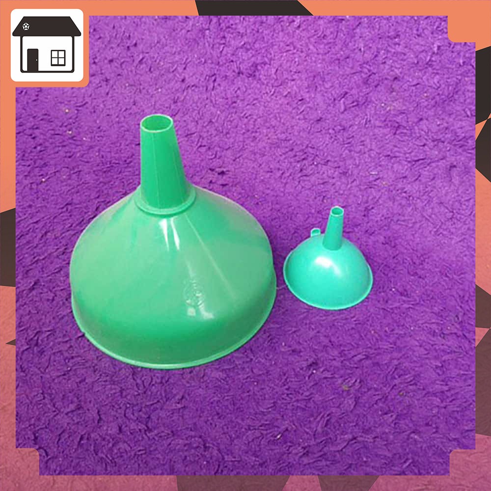 Dua Corong Plastik Besar 19 & 9 Cairan Minyak Bensin