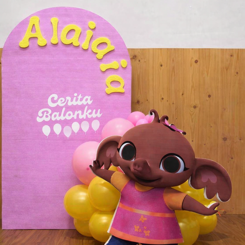 Backdrop styrofoam ulang tahun tema bing bunny