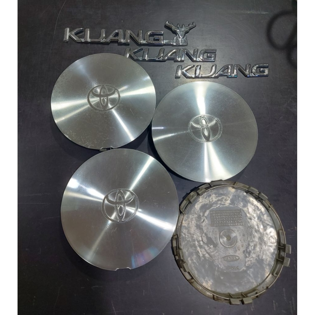 PRELOVED - Dop Tutup Velg Mobil Toyota Kijang Kapsul LGX Tahun 2000 Ori