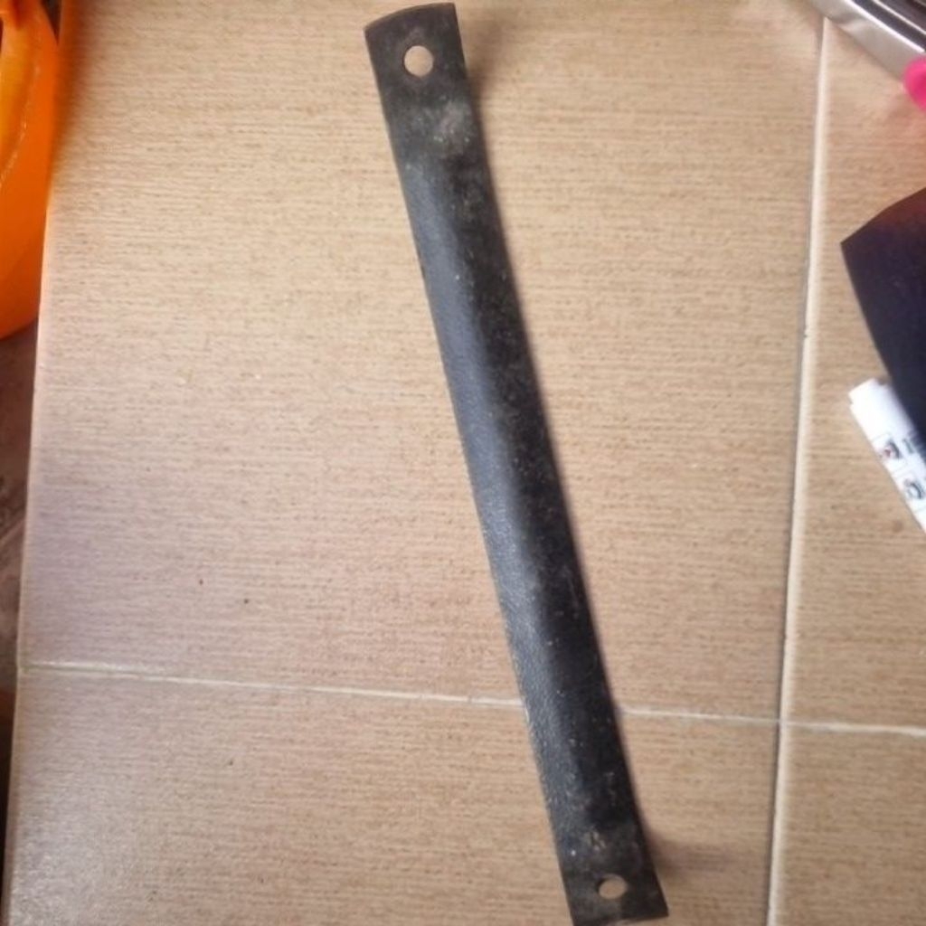 BESI PENYANGGAKAKI GEROBAK PASIR HITAM HAMMERTONE