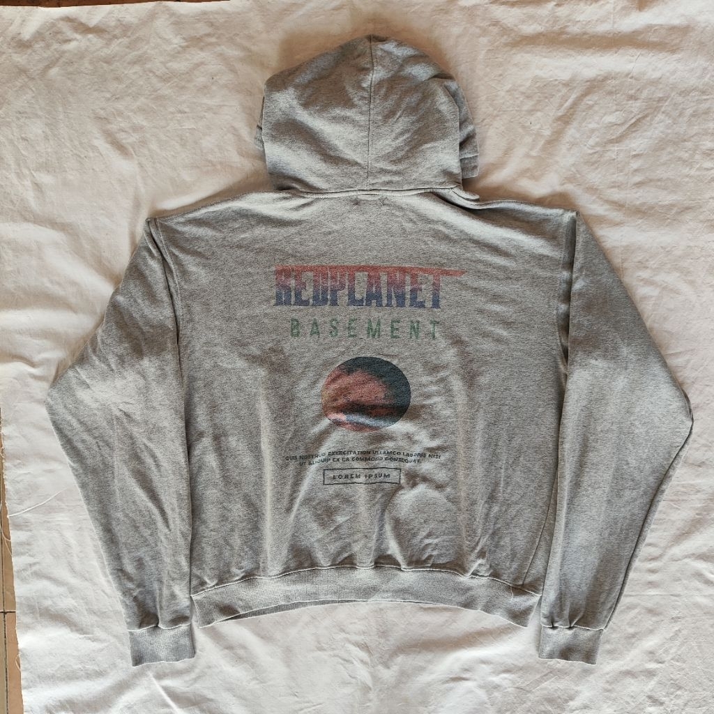 Hoodie Backprint Ona Basement