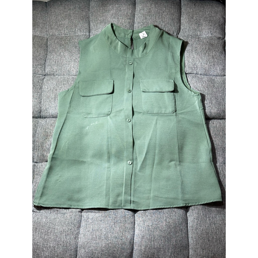Sleeveless Top Preloved
