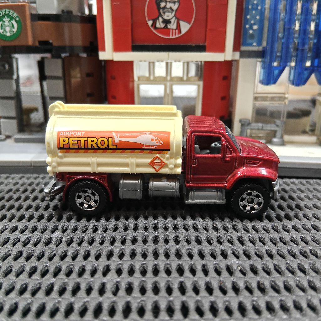 MATCHBOX LOOSE UTILITY TRUCK HEAD MERAH TANGKI PETROL