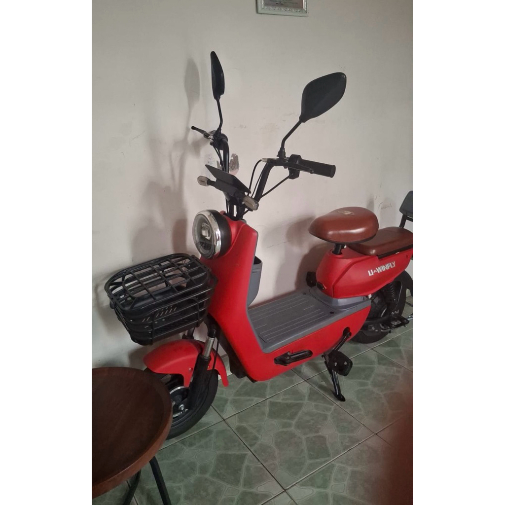 sepeda listrik uwinfly second