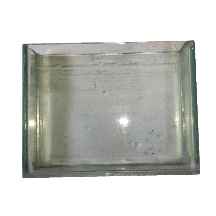 Bekas Preloved Aquarium Kaca Mini Kotak Persegi Akuarium Tempat Ikan Hias Kecil Cupang