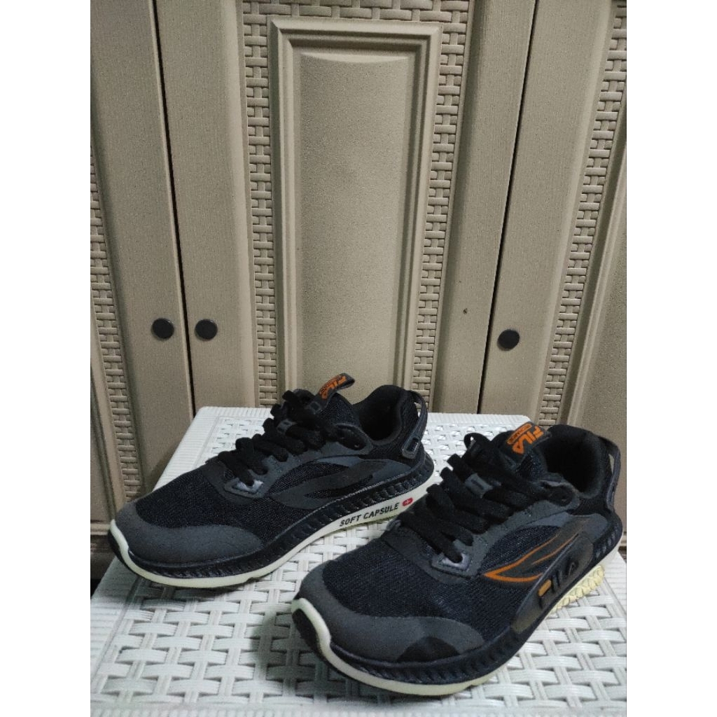 sepatu fila running second original
