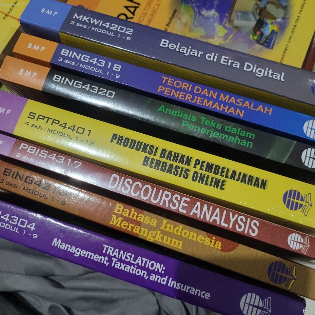 Preloved/Second/Bekas Buku Modul Sastra Inggris UT semester 5 dan 6 Ori