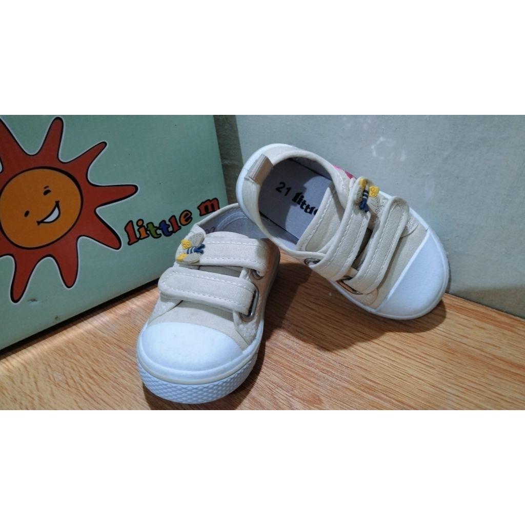 Preloved-Sepatu bayi/anak Little M warna Khaki size 21
