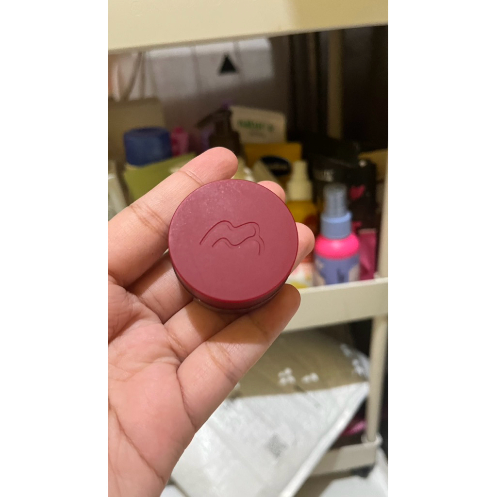 lip from this island