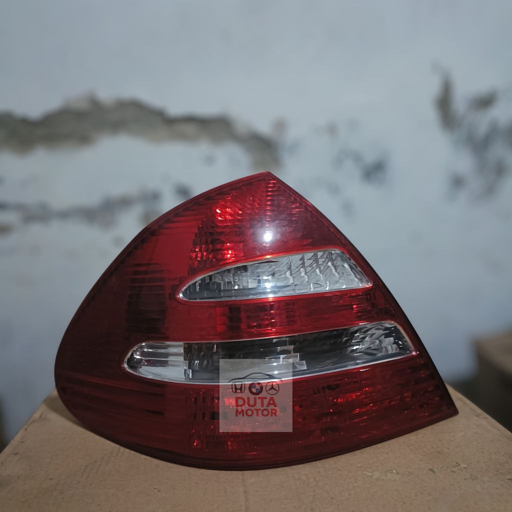 CUCI GUDANG Stop Lamp Kiri Mercy Mercedes Benz E320 W211