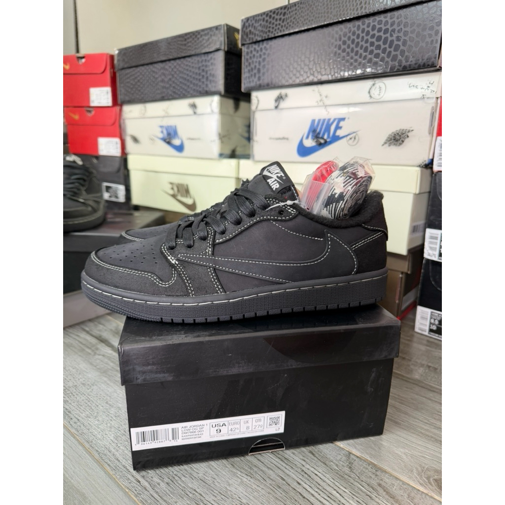 NIKE AIR JORDAN LOW TRAVIS SCOTT PHANTOM BLACK SIZE 42 / 8.5 BNIB